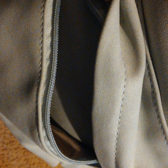 Backpack - Picture 6 of 6